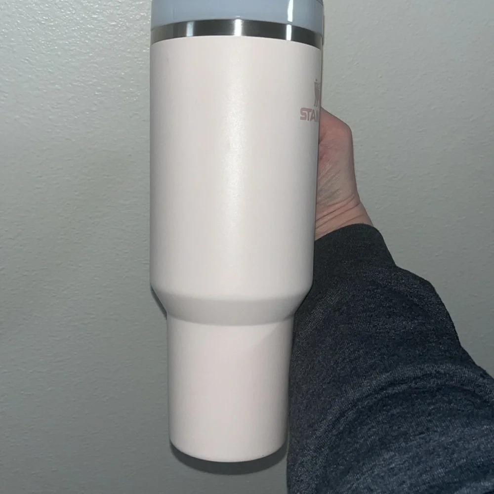 Stanley 40oz - Picture 4 of 6